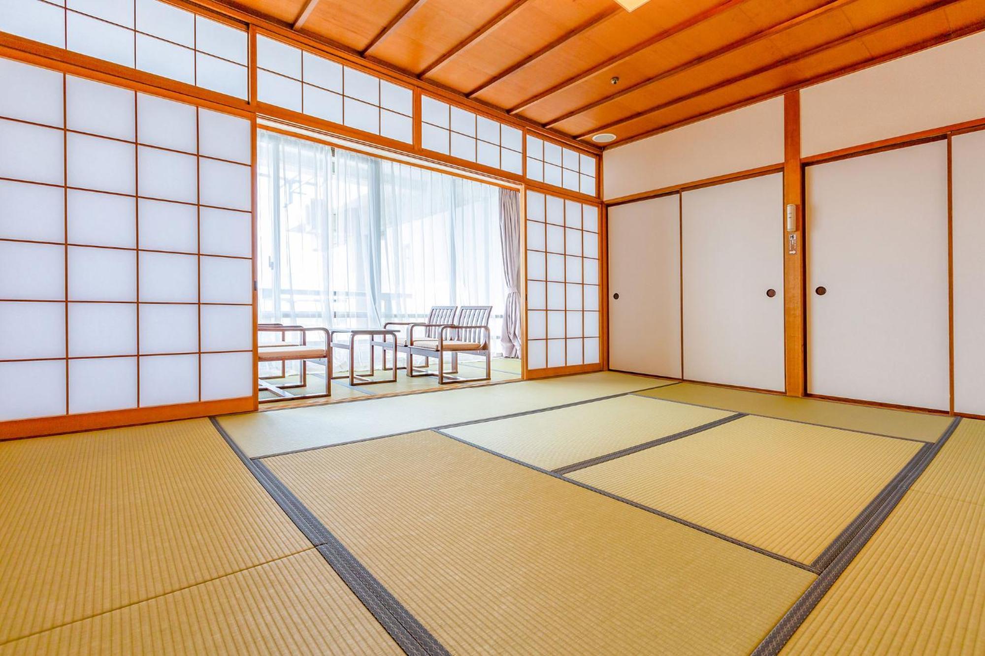 Ooedo Onsen Monogatari Minoh Kanko Hotel Exterior photo