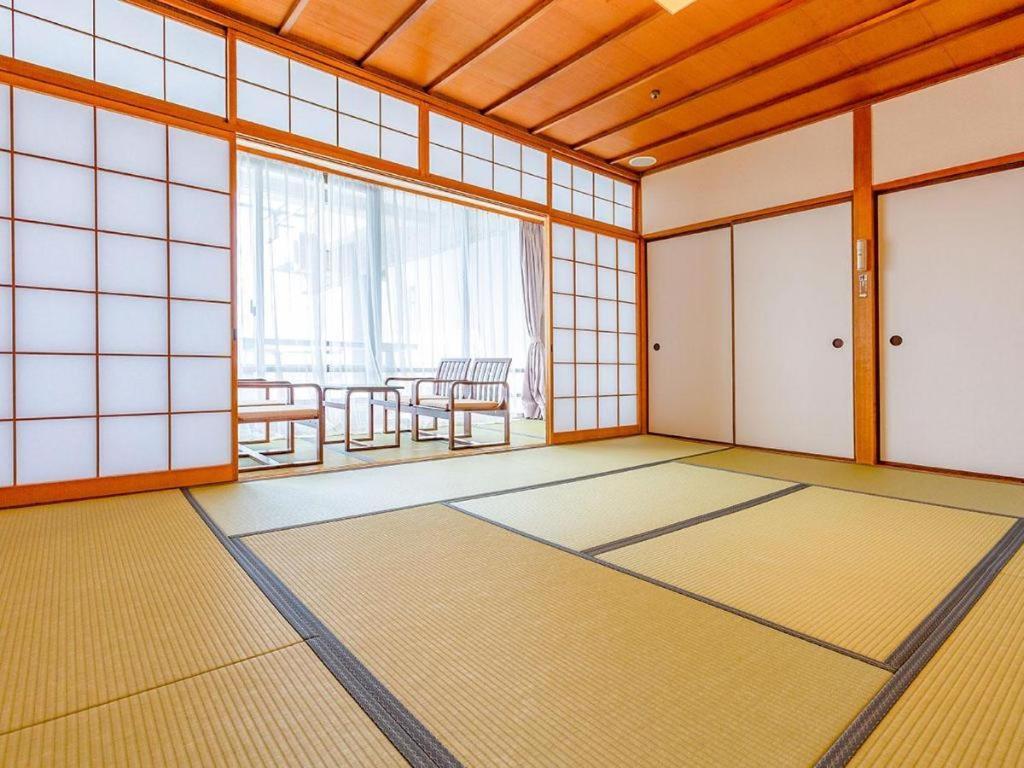 Ooedo Onsen Monogatari Minoh Kanko Hotel Exterior photo